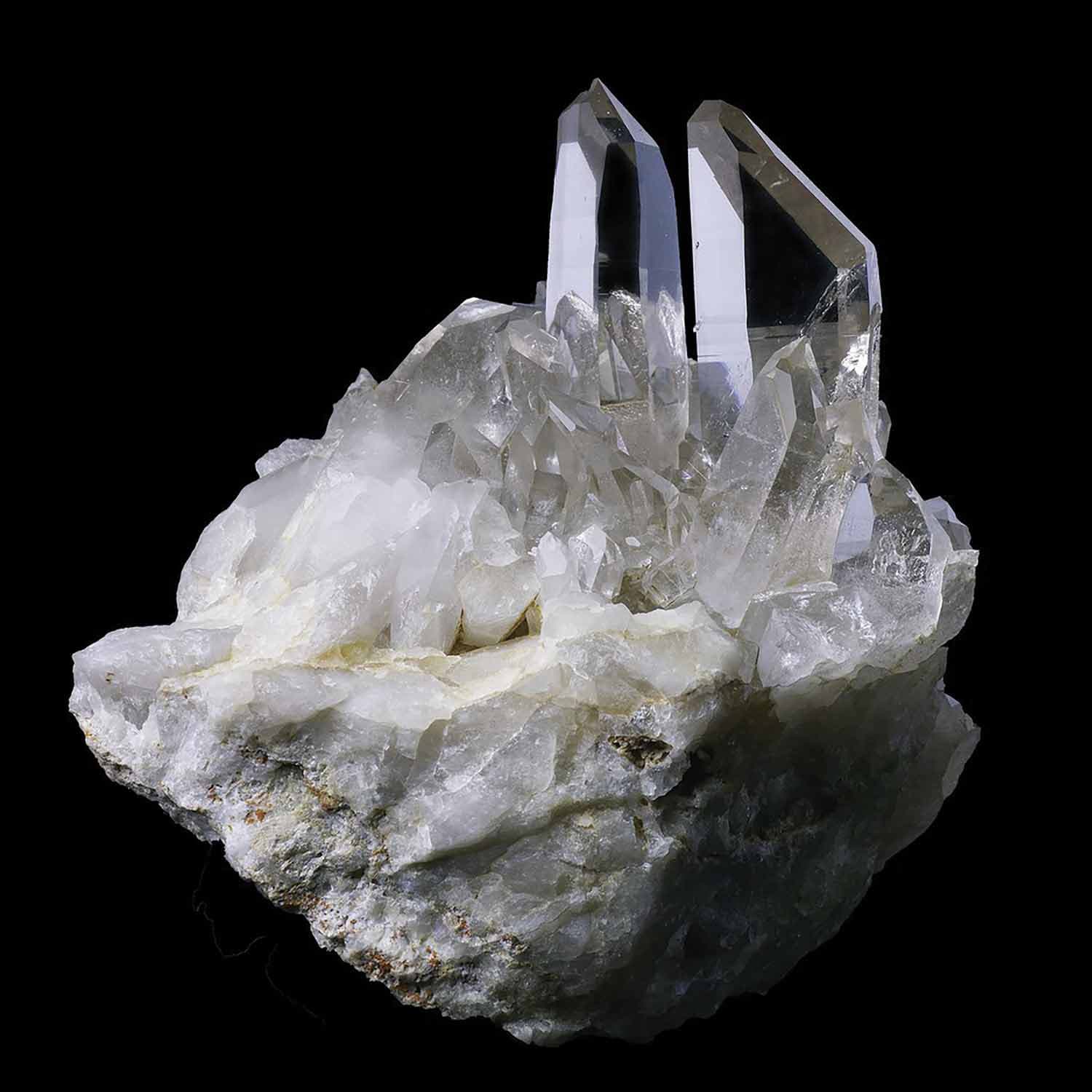 Quartz (La Gardette Isère), macle du Japon dite aussi de la Gardette.